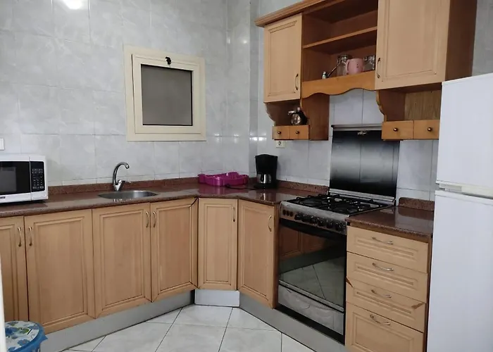 Garden Apartment *